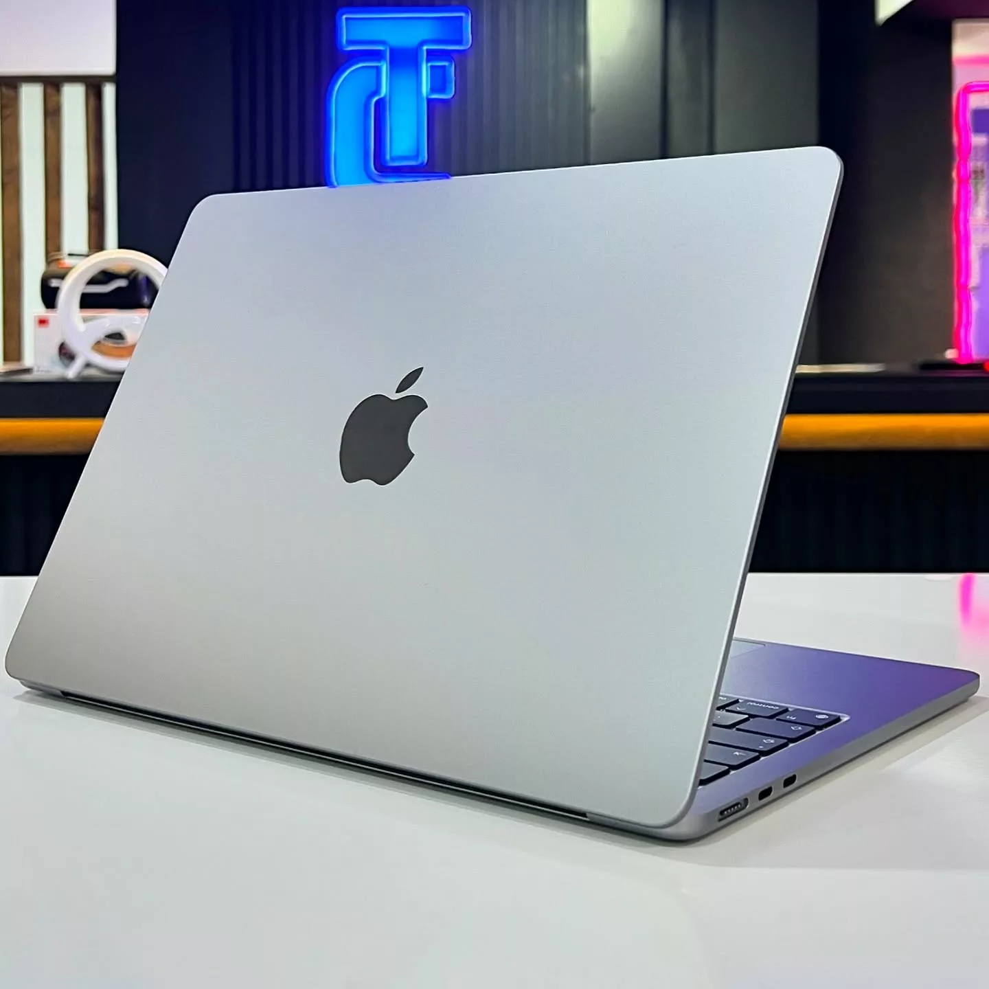 Macbook air M3 2024 A3113 3