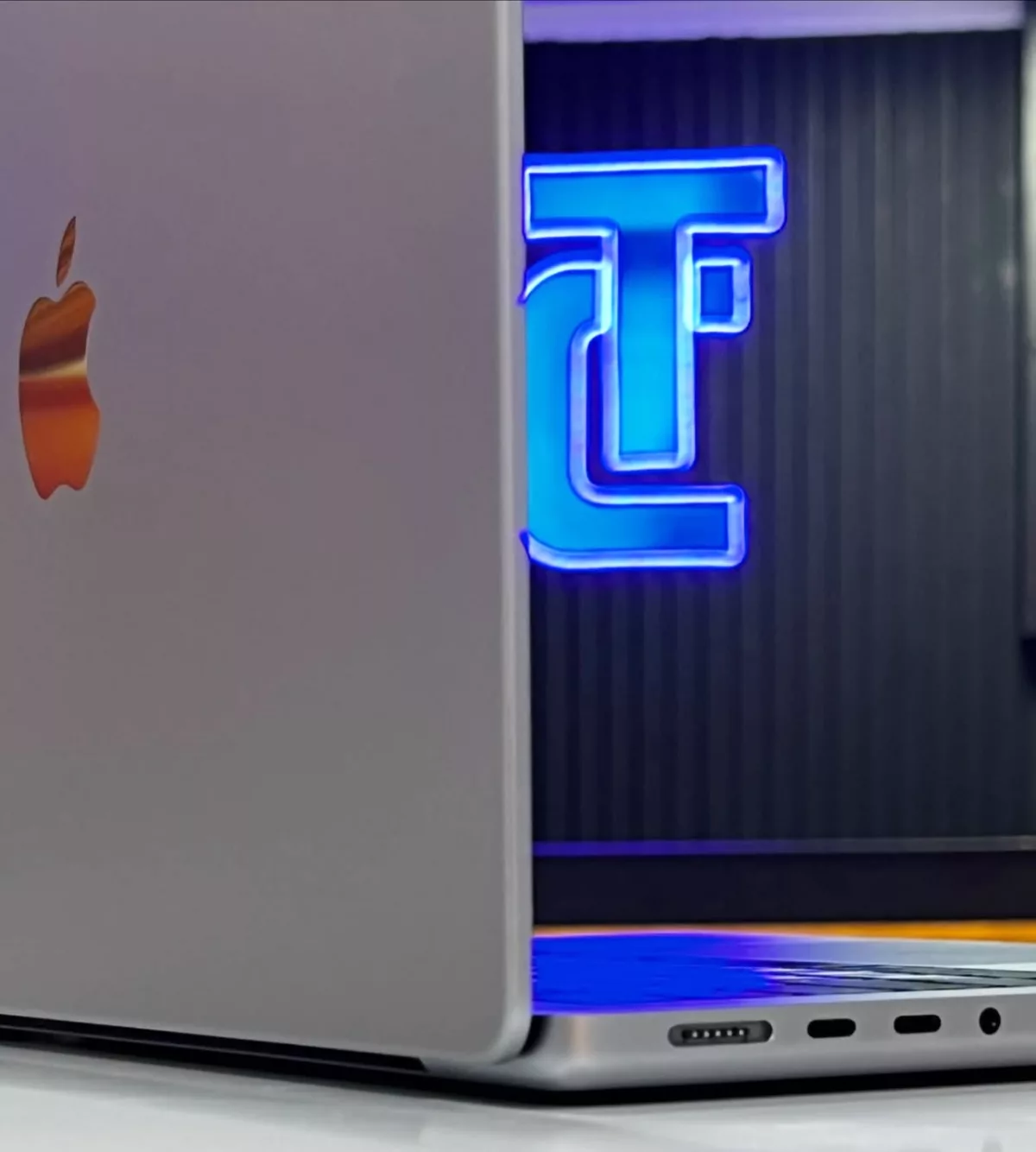 MACBOOK PRO M1 PRO 1